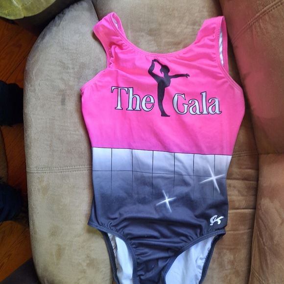 Leotard - Picture 1 of 2